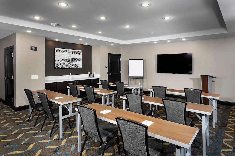 Residence Inn By Marriott Milwaukee Brookfield