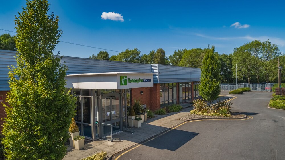 Holiday Inn Express Preston - South, an IHG Hotel