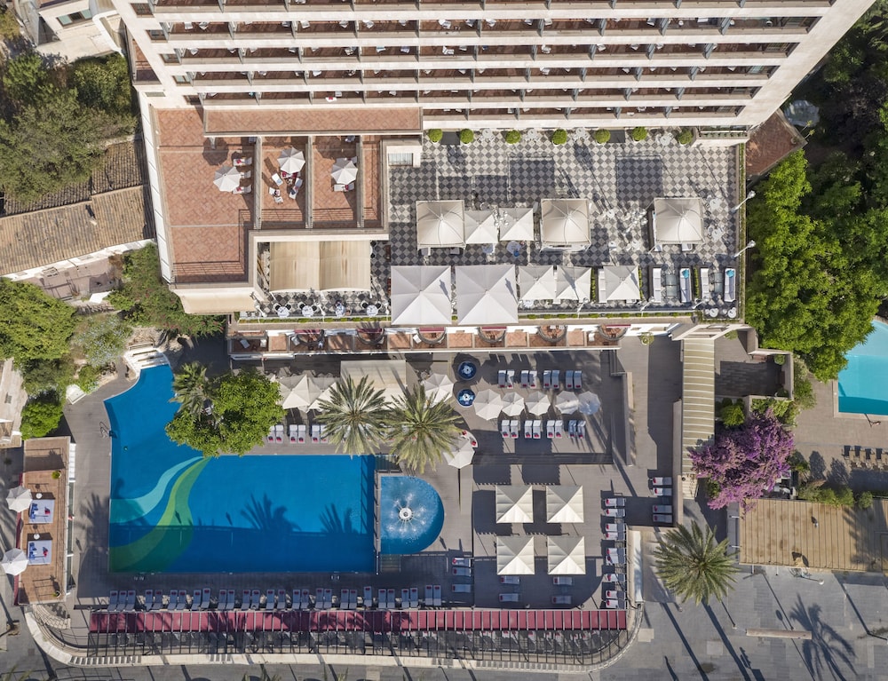 Gran Melia Victoria: 2019 Room Prices , Deals & Reviews ...