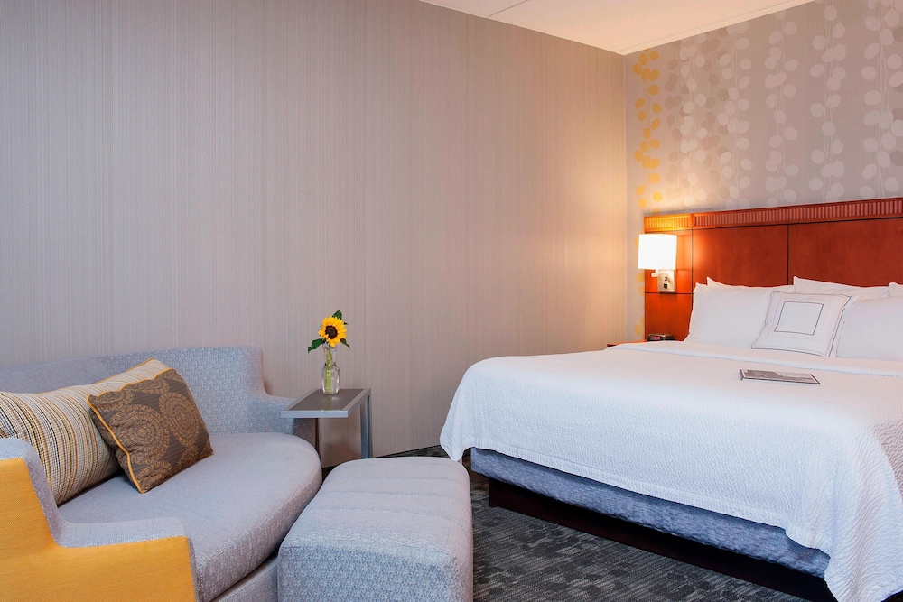 Courtyard by Marriott Chicago Glenview/Northbrook