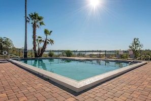 Outdoor pool, open 9:00 AM to 9:00 PM, sun loungers