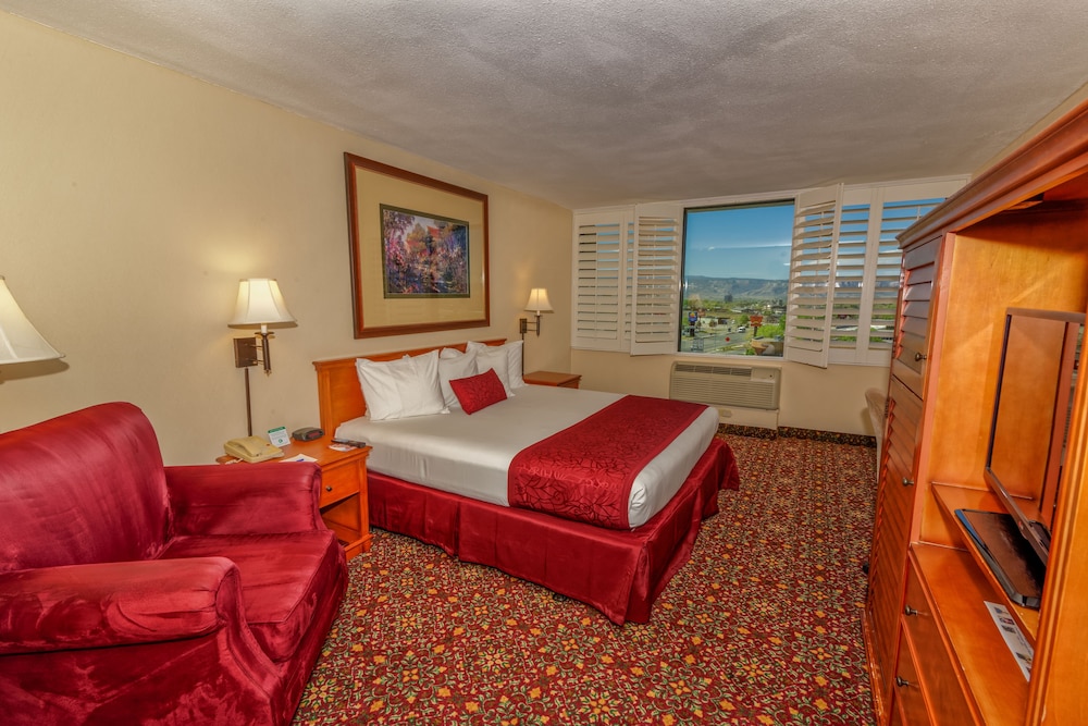 Grand Vista Hotel