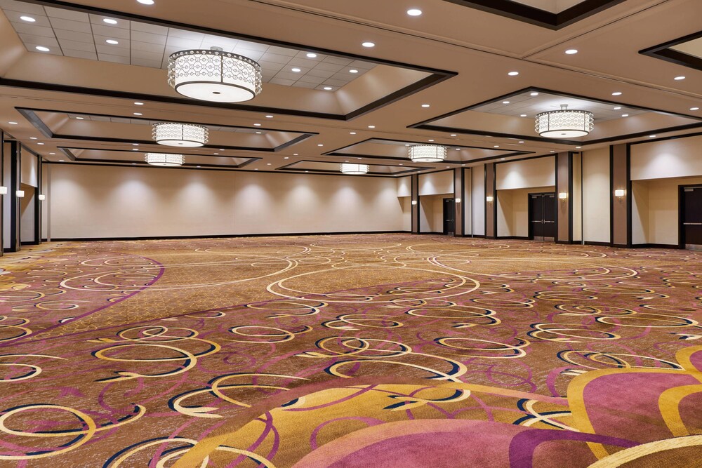 Sheraton Indianapolis Hotel at Keystone Crossing in Indianapolis Best