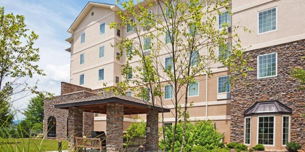 Staybridge Suites Oak Ridge, an IHG Hotel