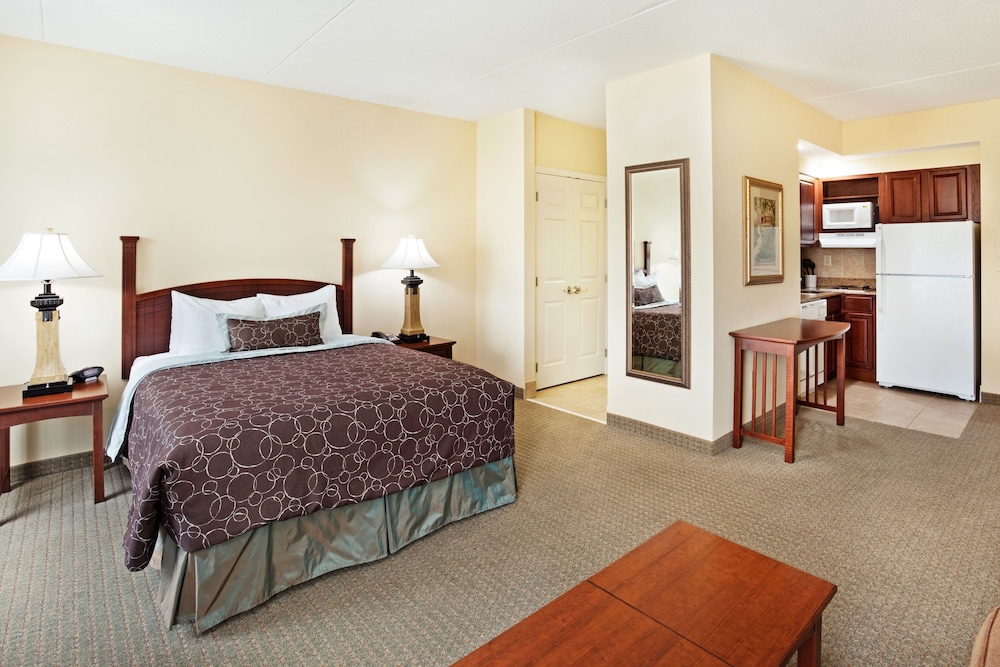 Staybridge Suites Oak Ridge, an IHG Hotel