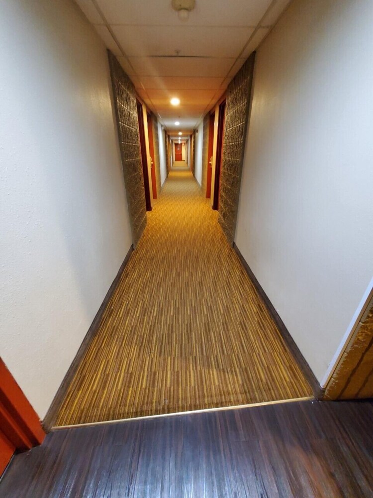 Hallway, Ramada by Wyndham Downtown Spokane