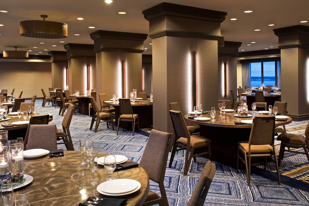 Sheraton Anchorage Hotel & Spa in Anchorage Best Rates & Deals on Orbitz