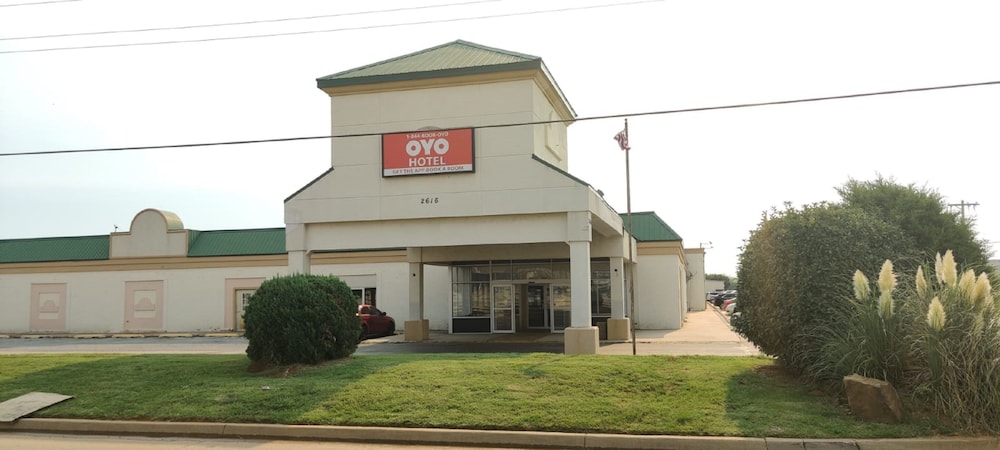 OYO Hotel Oklahoma City South I-35 and SE 29th