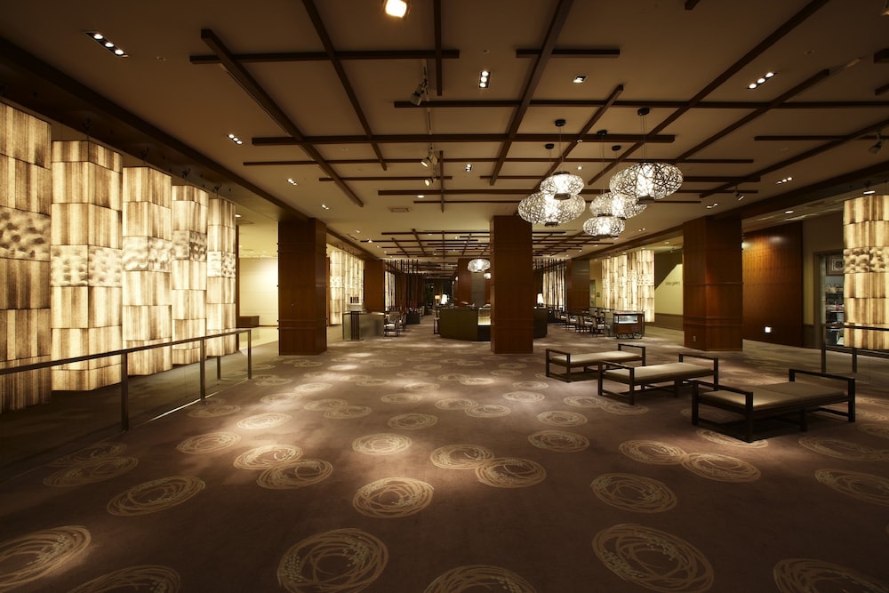 Keio Plaza Hotel Tokyo 2018 Room Prices 220 Deals Reviews Expedia View From Hotel Featured Image Lobby