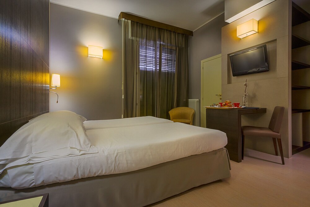 Hotel Maggiore Via Emilia Ponente Bologna Hotel Maggiore Via Emilia Ponente Bologna
