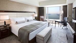 Minibar, in-room safe, desk, blackout drapes