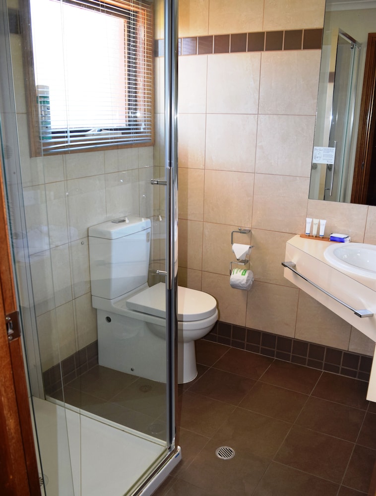 Bathroom, Early Australian Motor Inn