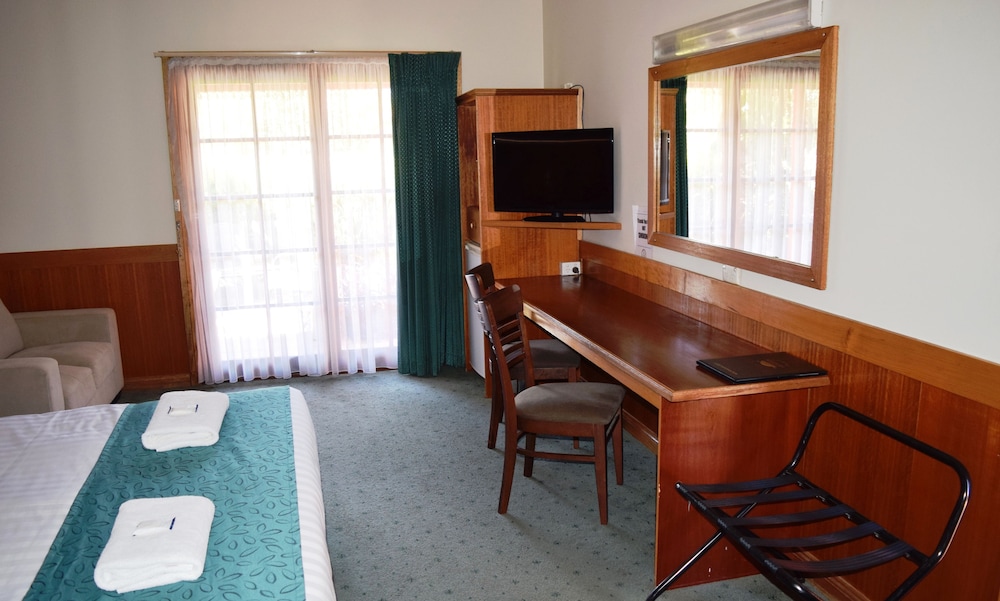 Living area, Early Australian Motor Inn