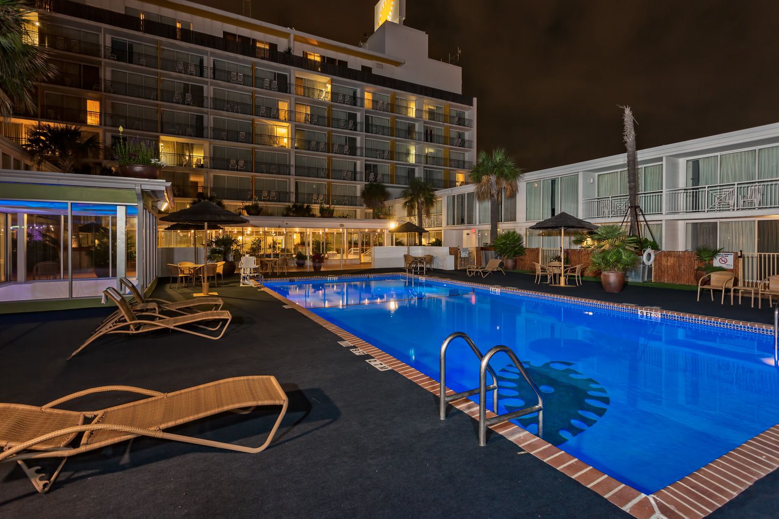 El Tropicano Riverwalk in San Antonio, United States