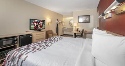 Red Roof Inn Cleveland - Westlake