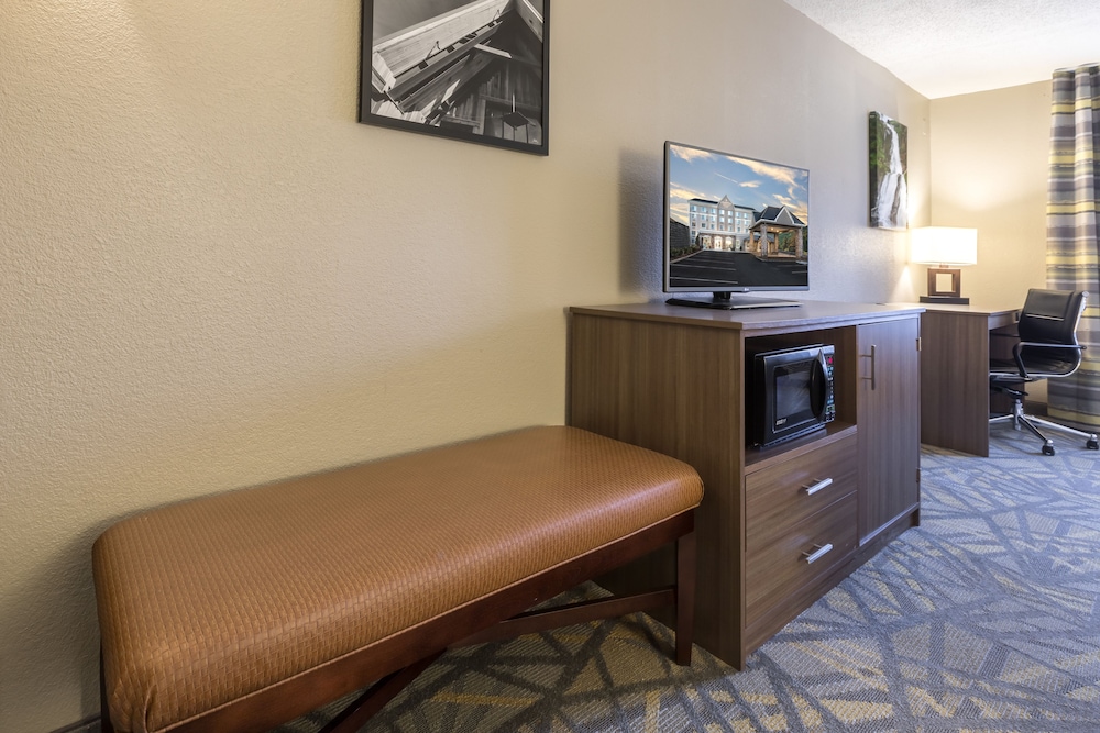 Room amenity, Country Inn & Suites by Radisson, Asheville Downtown Tunnel Road, NC