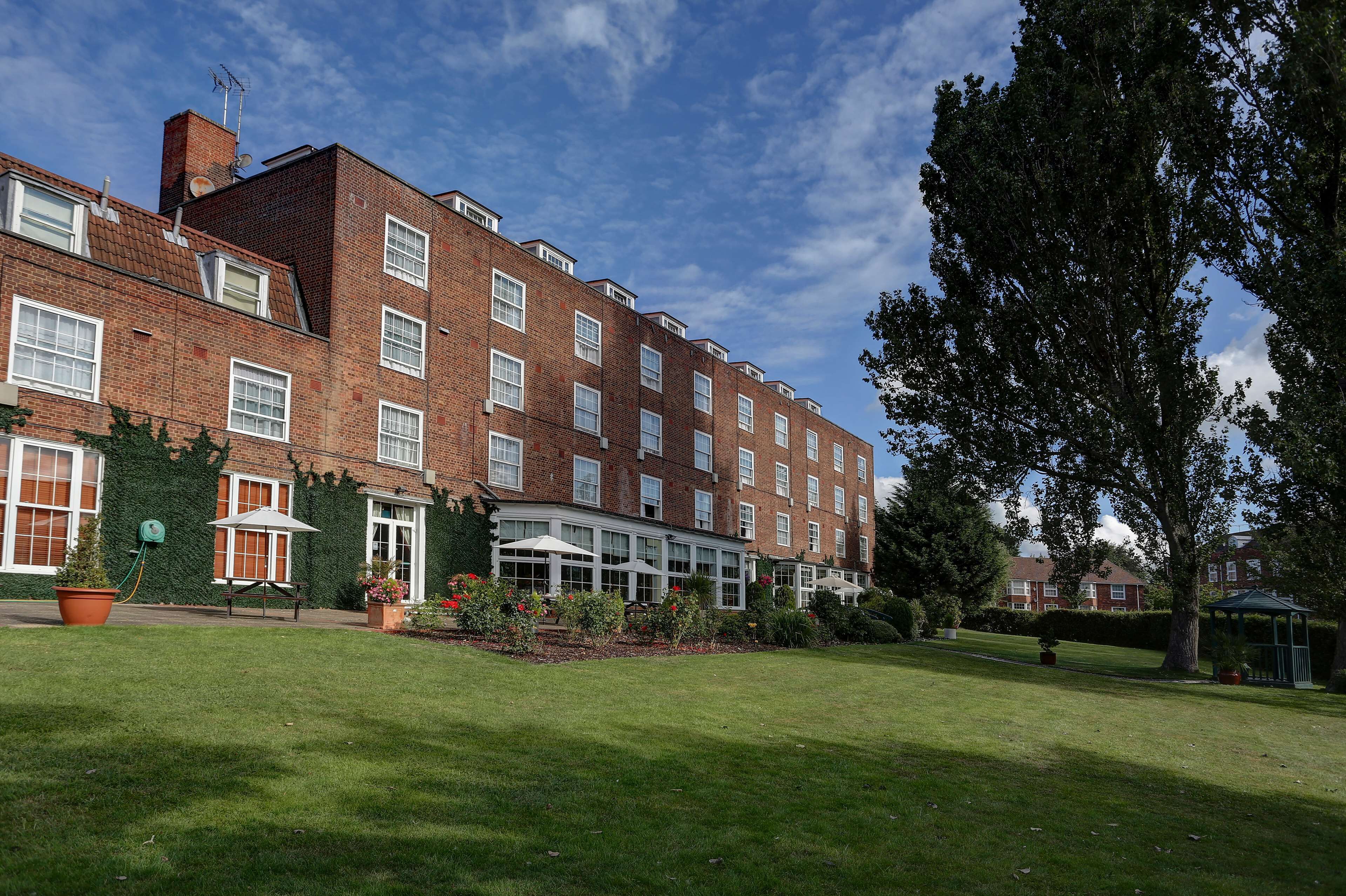 Best Western Welwyn Garden City Homestead Court Hotel In Welwyn Garden City Expedia