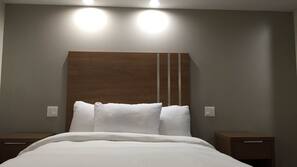 Iron/ironing board, free WiFi, linens