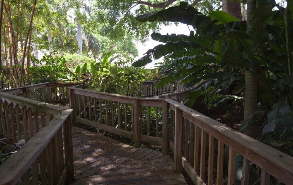 Garden, Cloister at The Boca Raton