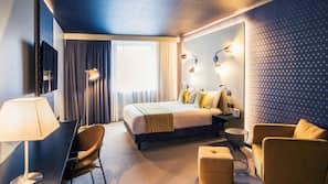 Premium bedding, in-room safe, desk, blackout curtains