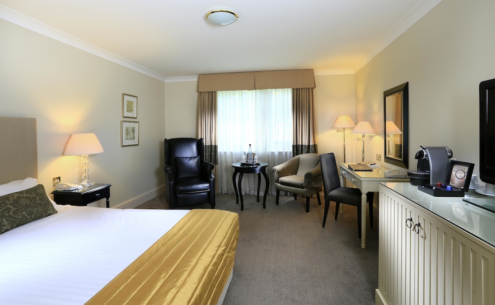 Room, Macdonald Berystede Hotel