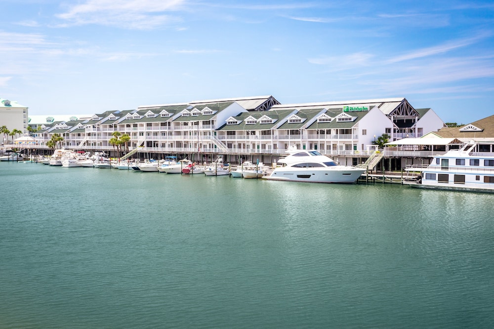 Holiday Inn & Suites Clearwater Beach SHarbourside, an IHG Hotel in St