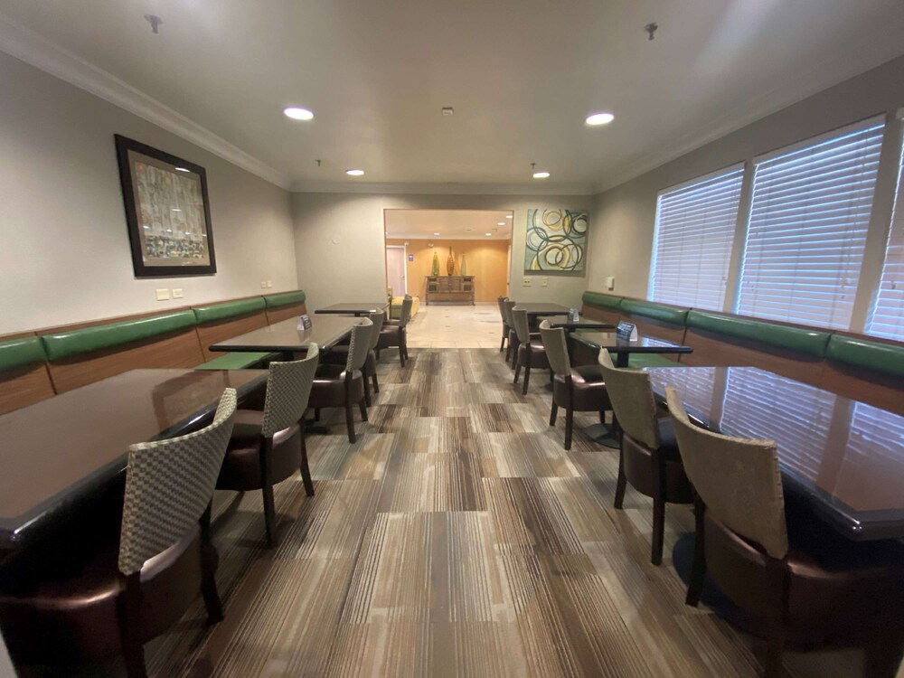 SureStay Hotel by Best Western Ontario Airport