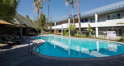 Hotel Current