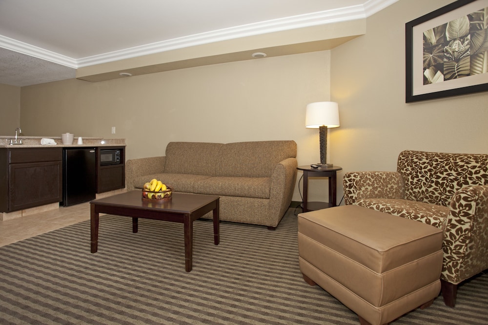 Best Western Plus Wine Country Inn & Suites