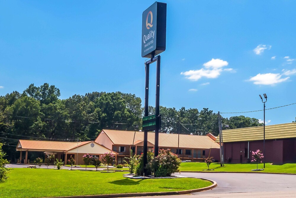 Quality Inn & Suites Corinth West