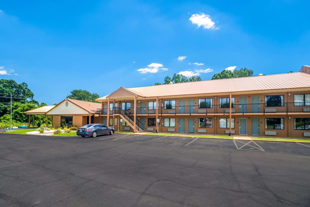 Quality Inn & Suites Corinth West