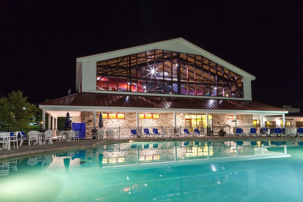 Waterslide, Red Jacket Mountain View and Indoor Water Park