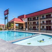 The Best Pet Friendly Hotels In Pigeon Forge Tn From 31 Free Cancellation On Select Dog Friendly Hotels In Pigeon Forge Tn Expedia