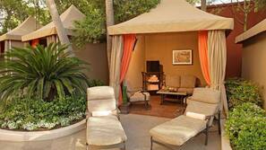 Seasonal outdoor pool, open 9 AM to 5 PM, cabanas (surcharge)