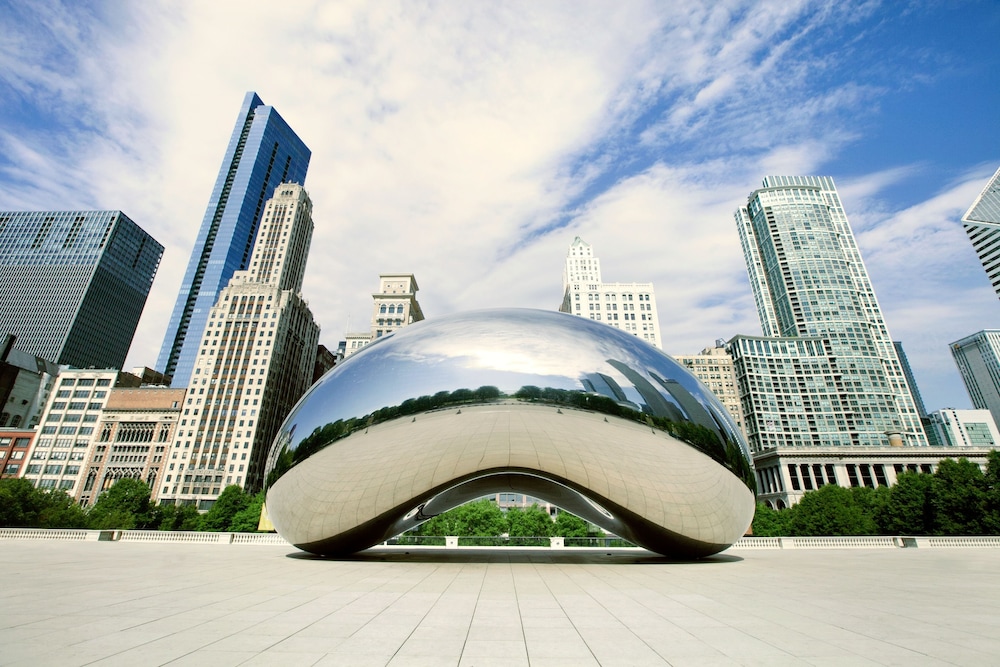 Exterior, Fairmont Chicago at Millennium Park