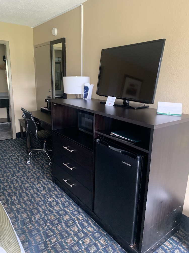 Quality Inn & Suites Brooksville I-75/Dade City