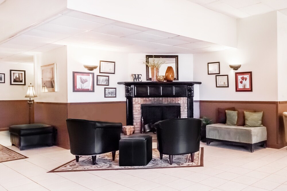 Chenango Inn And Suites 2018 Room Prices 70 Deals Reviews Expedia Hotel Lounge Featured Image Lobby Sitting Area