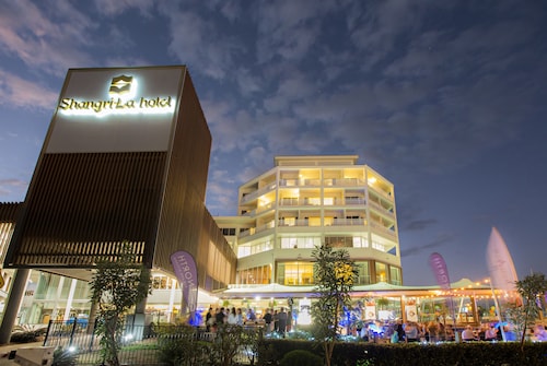 Cairns Accommodation 390 Hotels In Wotif Shangri La Hotel The Marina