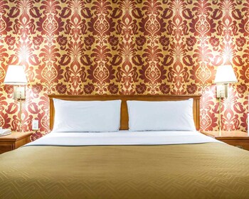 Days Inn by Wyndham Jersey City / NYC Area