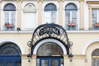 Hotel Corona Opera