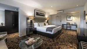 Egyptian cotton sheets, premium bedding, pillow top beds, minibar