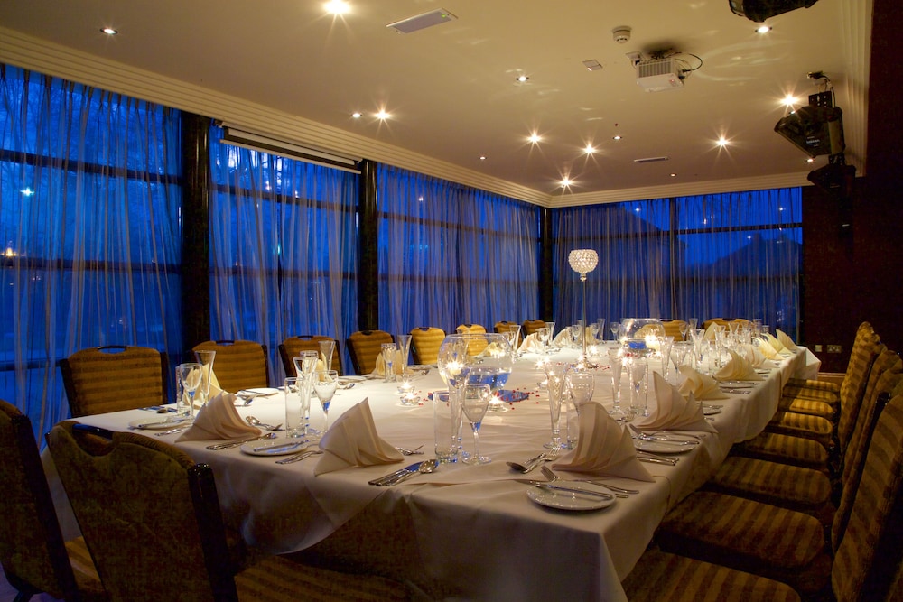 Dining, Warrington Fir Grove Hotel, Sure Hotel Collection by BW