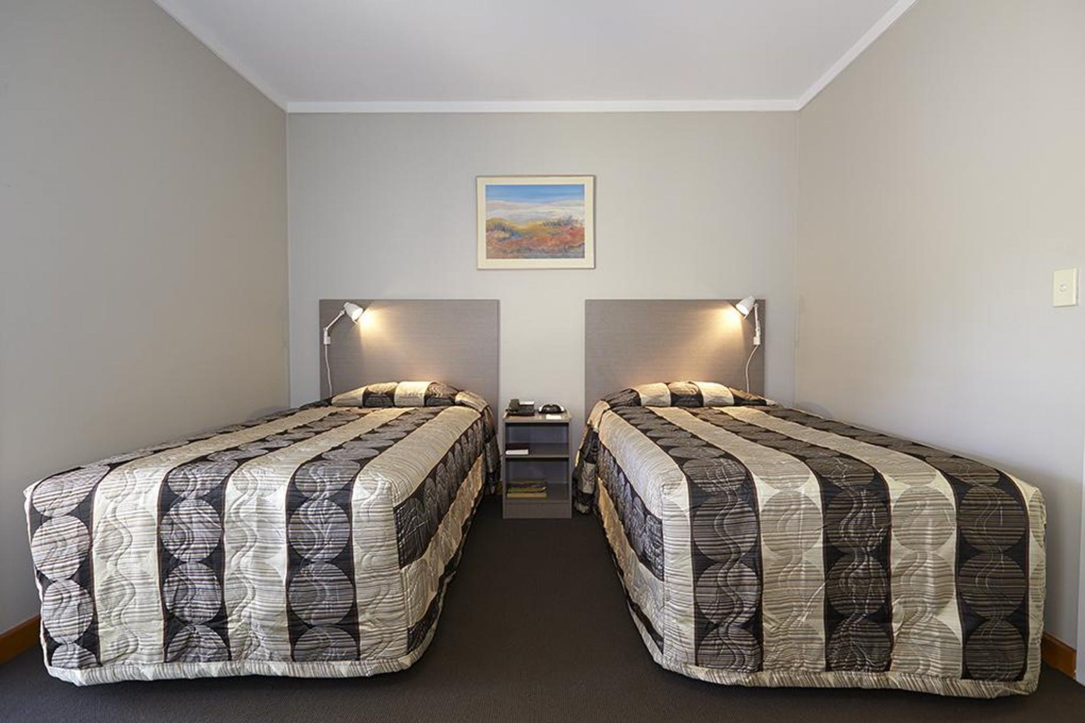 Seasons Hotel Newman