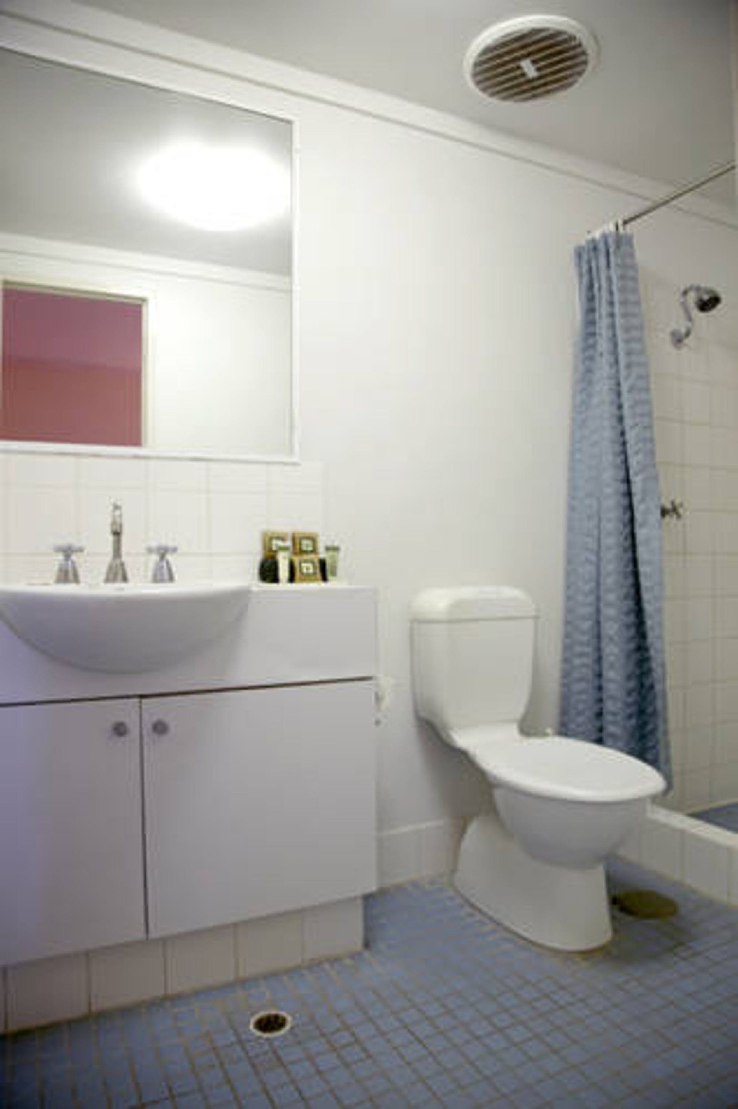 Seasons Hotel Newman