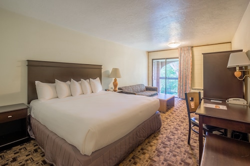 Great Place to stay Cottonwood Suites Boise Riverside Downtown near Boise 