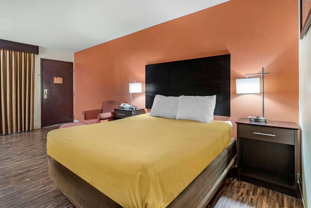 Econo Lodge Urbandale-Northwest Des Moines