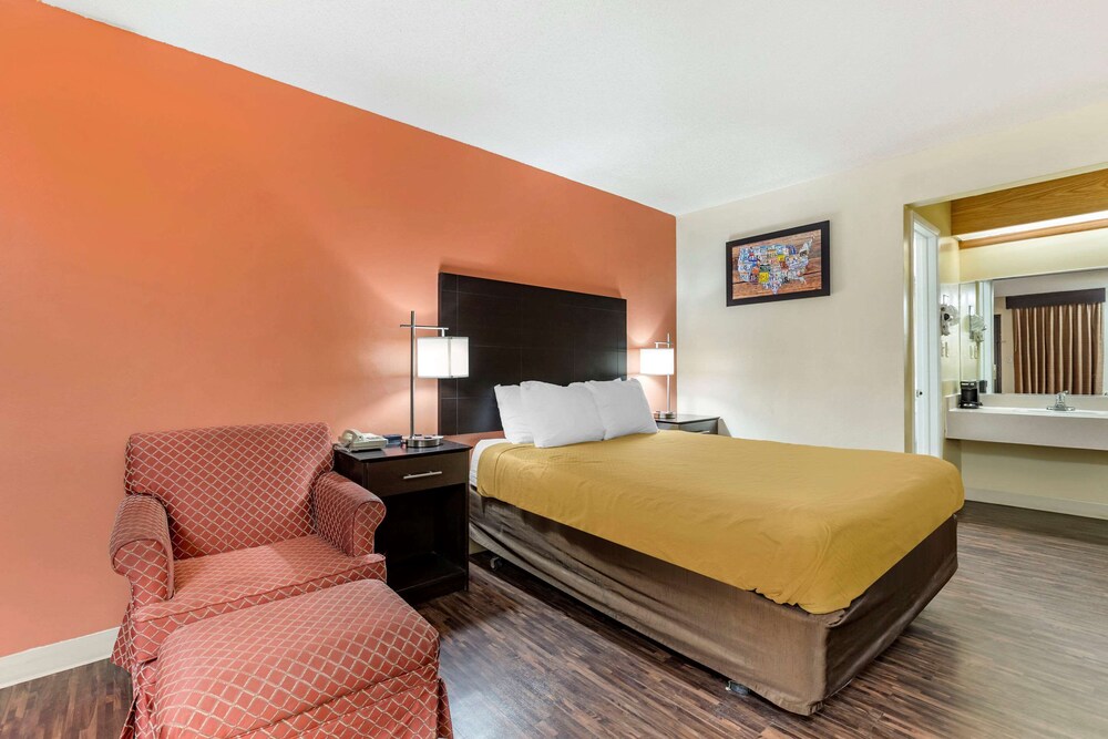 Econo Lodge Urbandale-Northwest Des Moines