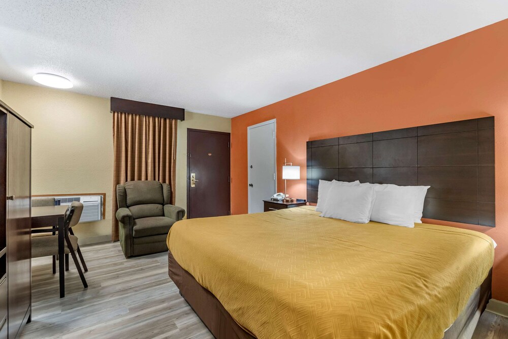 Econo Lodge Urbandale-Northwest Des Moines