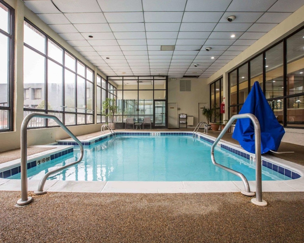 Clarion Inn Asheville Airport in Asheville Best Rates & Deals on Orbitz
