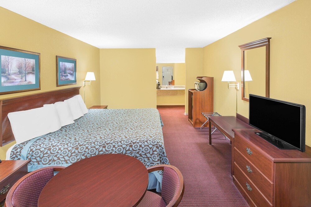 Days Inn By Wyndham N Little Rock East In North Little Rock